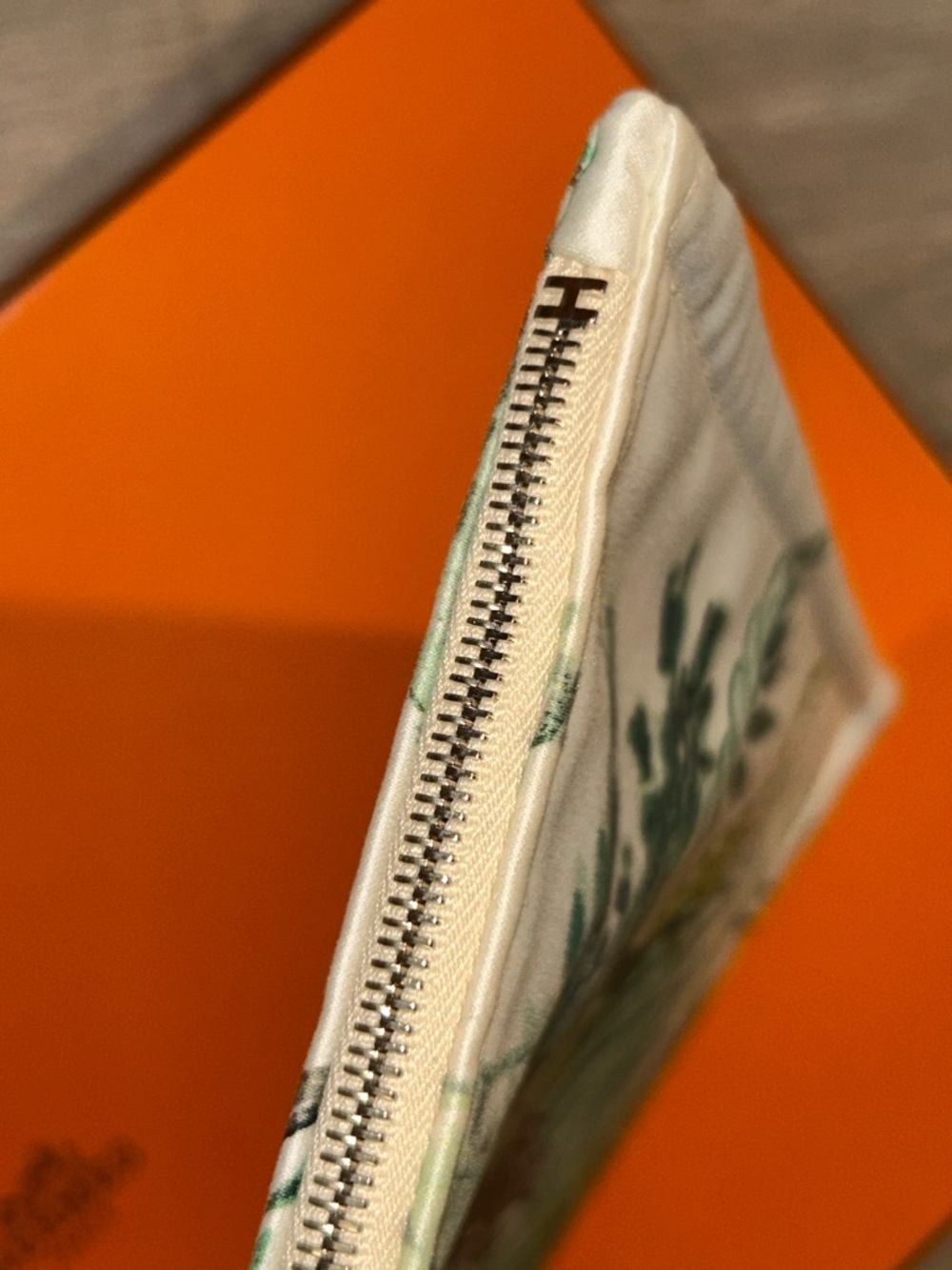 Hermès Carnets D’Equateur Multicolor Clutch Bag- LIKE NEW - Picture 12 of 13
